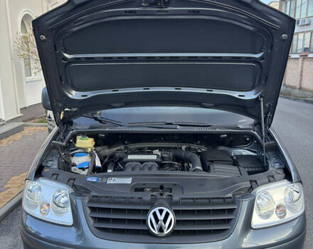 Серый Фольксваген Кадди, объемом двигателя 1.6 л и пробегом 208 тыс. км за 9599 $, фото 40 на Automoto.ua