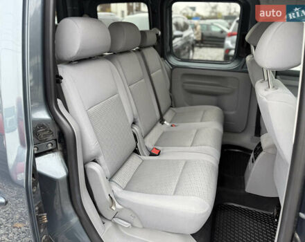 Сірий Фольксваген Кадді, об'ємом двигуна 1.6 л та пробігом 189 тис. км за 9999 $, фото 20 на Automoto.ua