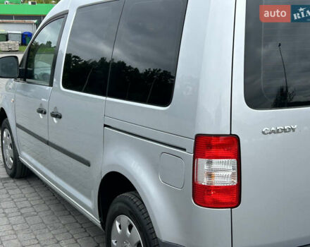 Серый Фольксваген Кадди, объемом двигателя 1.4 л и пробегом 193 тыс. км за 6950 $, фото 6 на Automoto.ua