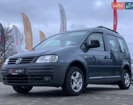 Серый Фольксваген Кадди, объемом двигателя 1.6 л и пробегом 223 тыс. км за 8255 $, фото 2 на Automoto.ua