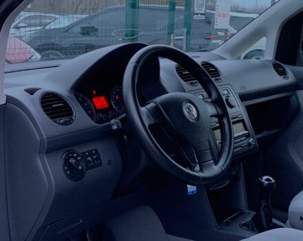 Сірий Фольксваген Кадді, об'ємом двигуна 1.6 л та пробігом 223 тис. км за 8255 $, фото 8 на Automoto.ua