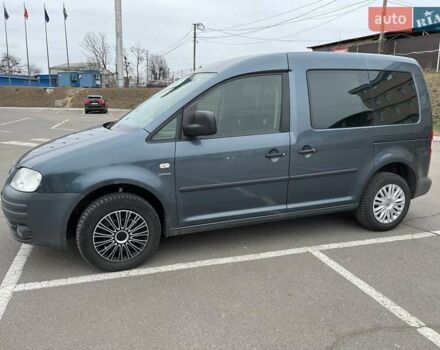 Серый Фольксваген Кадди, объемом двигателя 1.4 л и пробегом 241 тыс. км за 6700 $, фото 1 на Automoto.ua