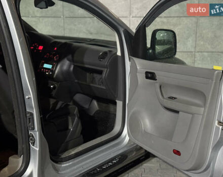 Сірий Фольксваген Кадді, об'ємом двигуна 1.9 л та пробігом 270 тис. км за 6799 $, фото 21 на Automoto.ua