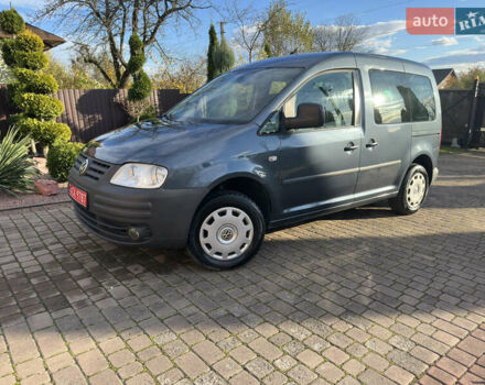 Серый Фольксваген Кадди, объемом двигателя 1.6 л и пробегом 189 тыс. км за 6950 $, фото 2 на Automoto.ua