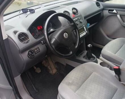 Серый Фольксваген Кадди, объемом двигателя 1.9 л и пробегом 310 тыс. км за 7800 $, фото 2 на Automoto.ua