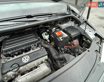 Серый Фольксваген Кадди, объемом двигателя 1.4 л и пробегом 193 тыс. км за 6950 $, фото 60 на Automoto.ua