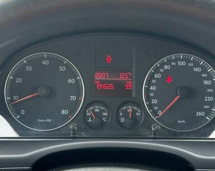 Серый Фольксваген Кадди, объемом двигателя 1.6 л и пробегом 194 тыс. км за 9000 $, фото 22 на Automoto.ua