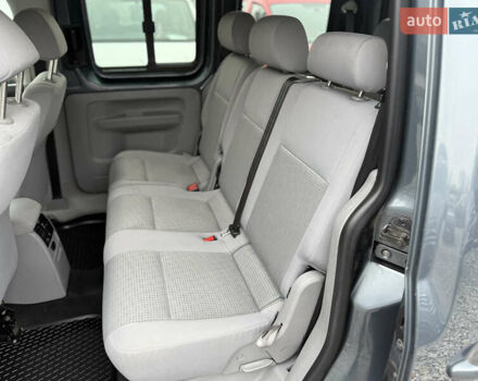 Сірий Фольксваген Кадді, об'ємом двигуна 1.6 л та пробігом 189 тис. км за 9999 $, фото 15 на Automoto.ua