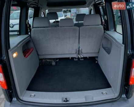 Серый Фольксваген Кадди, объемом двигателя 1.6 л и пробегом 223 тыс. км за 8255 $, фото 26 на Automoto.ua