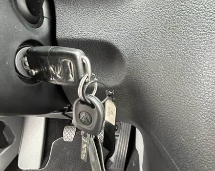 Сірий Фольксваген Кадді, об'ємом двигуна 1.4 л та пробігом 193 тис. км за 6550 $, фото 34 на Automoto.ua