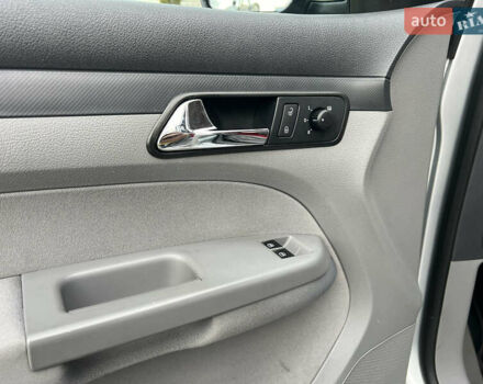 Фольксваген Кадди 2009 в Житомире на Automoto.ua Серый Фольксваген Кадди, объемом двигателя 1.6 л и пробегом 139 тыс. км за 9299 $, фото 27 на Automoto.ua