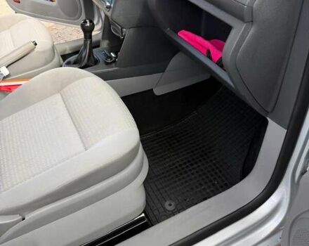 Серый Фольксваген Кадди, объемом двигателя 1.9 л и пробегом 185 тыс. км за 9300 $, фото 10 на Automoto.ua