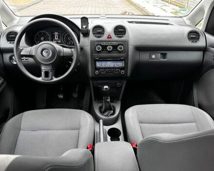 Сірий Фольксваген Кадді, об'ємом двигуна 2 л та пробігом 227 тис. км за 3200 $, фото 6 на Automoto.ua