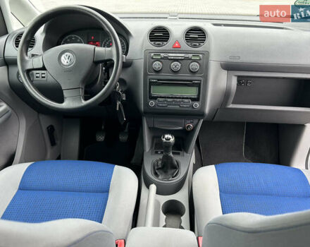 Сірий Фольксваген Кадді, об'ємом двигуна 1.4 л та пробігом 193 тис. км за 6550 $, фото 55 на Automoto.ua