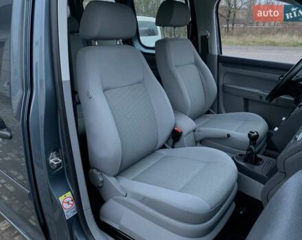 Серый Фольксваген Кадди, объемом двигателя 1.6 л и пробегом 223 тыс. км за 8255 $, фото 32 на Automoto.ua