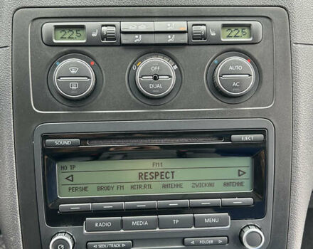 Сірий Фольксваген Кадді, об'ємом двигуна 1.4 л та пробігом 193 тис. км за 6550 $, фото 40 на Automoto.ua