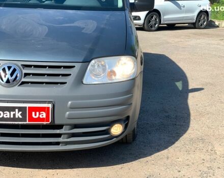 Сірий Фольксваген Кадді, об'ємом двигуна 1.4 л та пробігом 242 тис. км за 8190 $, фото 7 на Automoto.ua