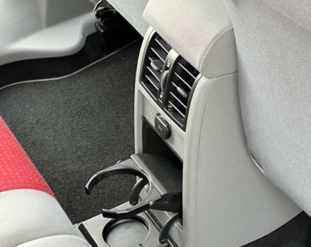 Фольксваген Кадди 2009 в Житомире на Automoto.ua Серый Фольксваген Кадди, объемом двигателя 1.6 л и пробегом 139 тыс. км за 9299 $, фото 30 на Automoto.ua