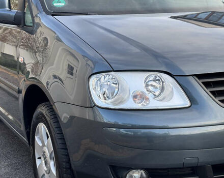 Серый Фольксваген Кадди, объемом двигателя 1.6 л и пробегом 208 тыс. км за 9599 $, фото 10 на Automoto.ua