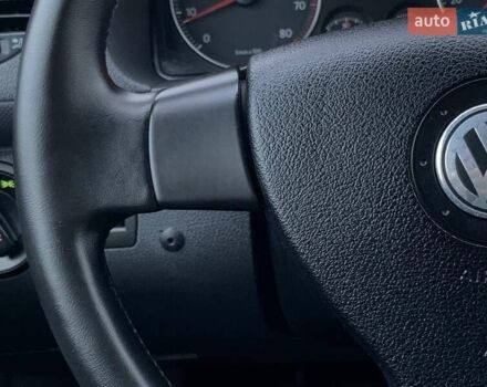 Серый Фольксваген Кадди, объемом двигателя 1.6 л и пробегом 223 тыс. км за 8255 $, фото 39 на Automoto.ua