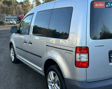 Сірий Фольксваген Кадді, об'ємом двигуна 1.4 л та пробігом 193 тис. км за 6550 $, фото 19 на Automoto.ua