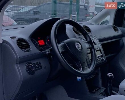 Серый Фольксваген Кадди, объемом двигателя 1.6 л и пробегом 223 тыс. км за 8255 $, фото 23 на Automoto.ua