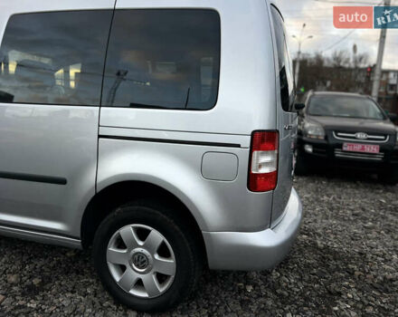 Серый Фольксваген Кадди, объемом двигателя 1.6 л и пробегом 220 тыс. км за 7999 $, фото 22 на Automoto.ua