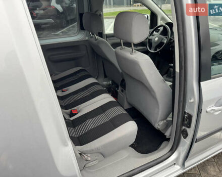 Сірий Фольксваген Кадді, об'ємом двигуна 0 л та пробігом 242 тис. км за 8400 $, фото 68 на Automoto.ua