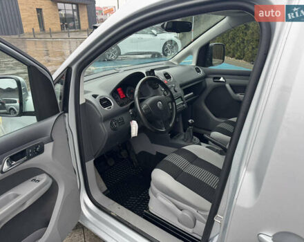 Сірий Фольксваген Кадді, об'ємом двигуна 0 л та пробігом 242 тис. км за 8400 $, фото 45 на Automoto.ua