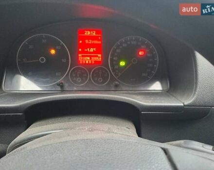 Сірий Фольксваген Кадді, об'ємом двигуна 1.9 л та пробігом 230 тис. км за 8500 $, фото 4 на Automoto.ua