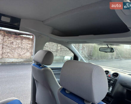 Серый Фольксваген Кадди, объемом двигателя 1.6 л и пробегом 208 тыс. км за 9599 $, фото 28 на Automoto.ua