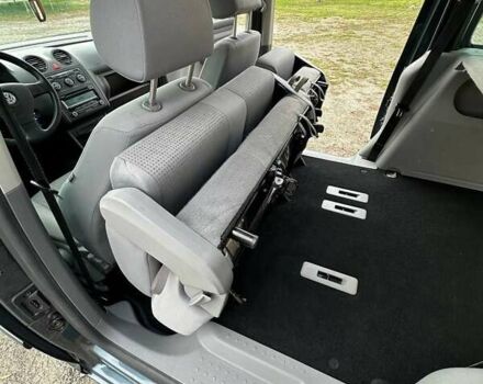 Серый Фольксваген Кадди, объемом двигателя 1.6 л и пробегом 194 тыс. км за 9000 $, фото 21 на Automoto.ua