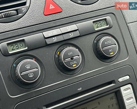 Фольксваген Кадди 2009 в Житомире на Automoto.ua Серый Фольксваген Кадди, объемом двигателя 1.6 л и пробегом 139 тыс. км за 9299 $, фото 53 на Automoto.ua