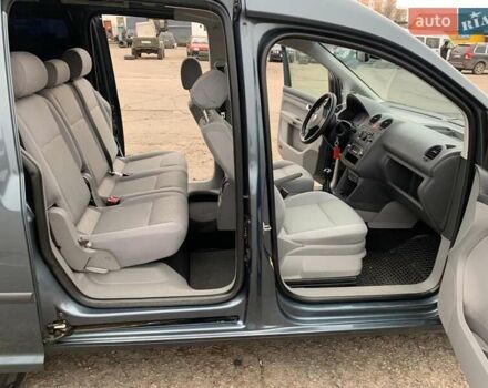 Серый Фольксваген Кадди, объемом двигателя 1.4 л и пробегом 161 тыс. км за 7300 $, фото 3 на Automoto.ua