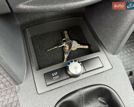 Сірий Фольксваген Кадді, об'ємом двигуна 1.6 л та пробігом 189 тис. км за 9999 $, фото 26 на Automoto.ua