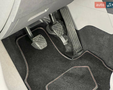 Фольксваген Кадди 2009 в Житомире на Automoto.ua Серый Фольксваген Кадди, объемом двигателя 1.6 л и пробегом 139 тыс. км за 9299 $, фото 44 на Automoto.ua