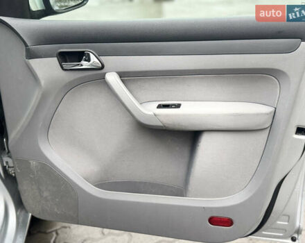 Серый Фольксваген Кадди, объемом двигателя 1.6 л и пробегом 167 тыс. км за 7899 $, фото 19 на Automoto.ua