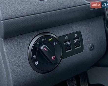 Серый Фольксваген Кадди, объемом двигателя 1.6 л и пробегом 223 тыс. км за 8255 $, фото 37 на Automoto.ua