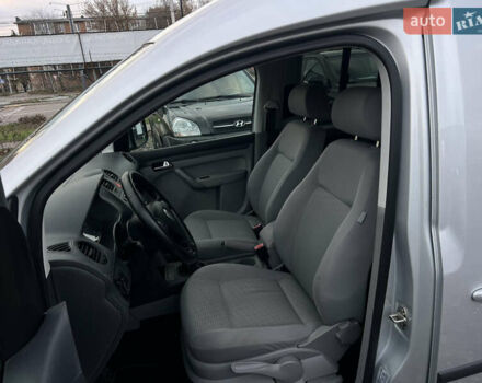 Серый Фольксваген Кадди, объемом двигателя 1.6 л и пробегом 220 тыс. км за 7999 $, фото 21 на Automoto.ua