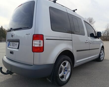 Сірий Фольксваген Кадді, об'ємом двигуна 1.4 л та пробігом 180 тис. км за 7750 $, фото 5 на Automoto.ua