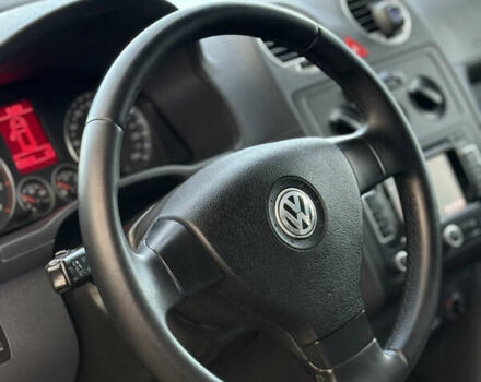 Серый Фольксваген Кадди, объемом двигателя 2 л и пробегом 174 тыс. км за 8300 $, фото 33 на Automoto.ua