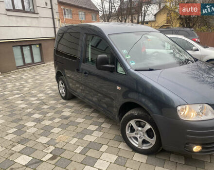 Серый Фольксваген Кадди, объемом двигателя 1.6 л и пробегом 269 тыс. км за 7900 $, фото 2 на Automoto.ua