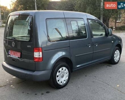 Серый Фольксваген Кадди, объемом двигателя 1.4 л и пробегом 240 тыс. км за 8999 $, фото 1 на Automoto.ua