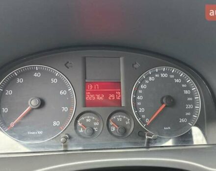 Серый Фольксваген Кадди, объемом двигателя 1.6 л и пробегом 225 тыс. км за 9499 $, фото 52 на Automoto.ua