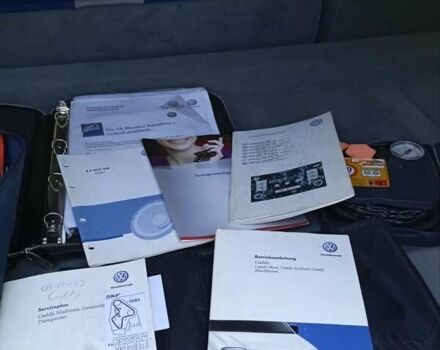 Серый Фольксваген Кадди, объемом двигателя 1.9 л и пробегом 230 тыс. км за 10000 $, фото 16 на Automoto.ua