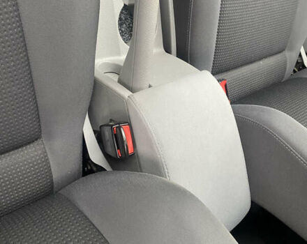 Серый Фольксваген Кадди, объемом двигателя 1.6 л и пробегом 269 тыс. км за 7900 $, фото 18 на Automoto.ua