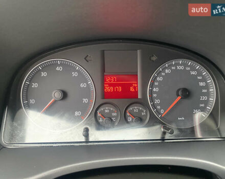 Серый Фольксваген Кадди, объемом двигателя 1.6 л и пробегом 269 тыс. км за 7900 $, фото 14 на Automoto.ua