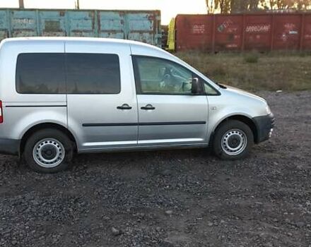 Серый Фольксваген Кадди, объемом двигателя 1.9 л и пробегом 280 тыс. км за 8000 $, фото 6 на Automoto.ua