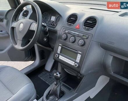 Серый Фольксваген Кадди, объемом двигателя 1.4 л и пробегом 240 тыс. км за 8999 $, фото 17 на Automoto.ua