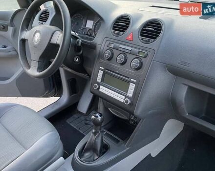 Серый Фольксваген Кадди, объемом двигателя 1.4 л и пробегом 240 тыс. км за 8999 $, фото 19 на Automoto.ua